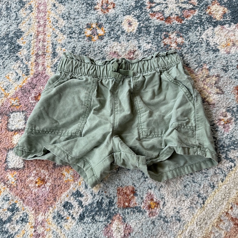 OshKosh B'gosh Green Cargo Shorts Girls size 6